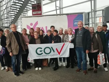 Prawie 50 seniorów z gminy Ostrów Wielkopolski pojechało po wiedzę i inspiracje
